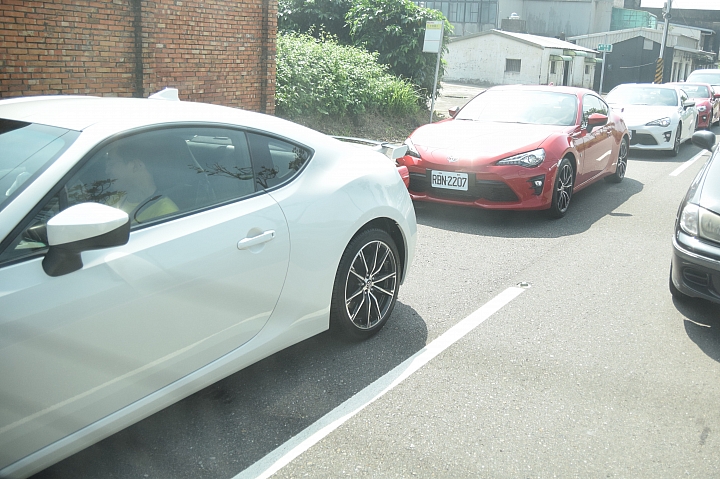 86 不跑秋名山 衝上陽明山  ALL NEW TOYOTA 86 超帥超狂 山路體驗