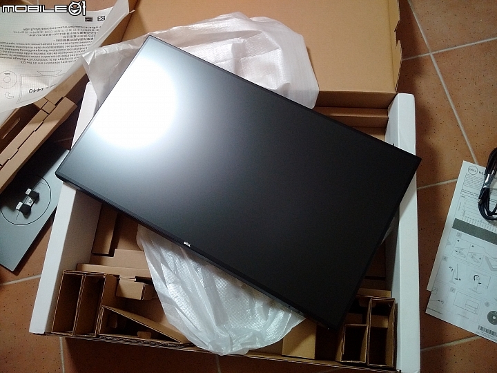 DELL U2717D 開箱文