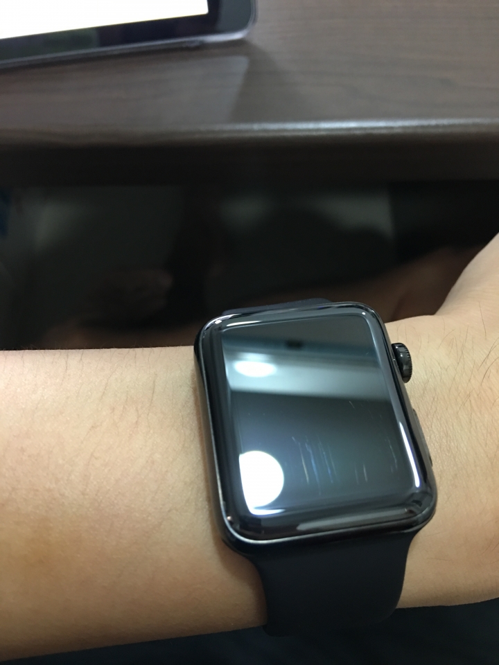 Apple Watch series2 藍寶石正常使用也會刮傷？！已補圖