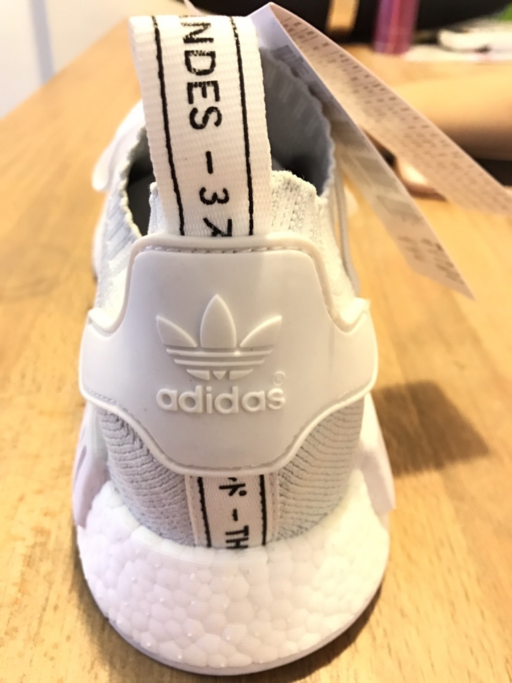 麻煩大家幫我驗鞋  NMD Primeknit 全白