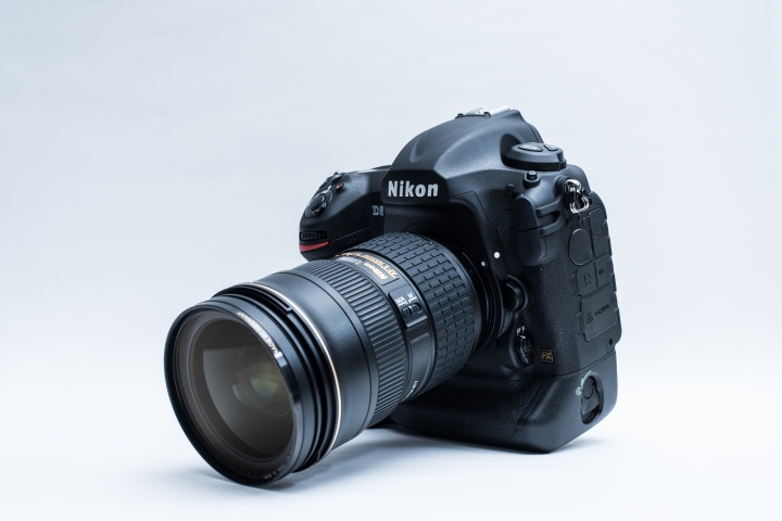 【開箱】新機皇襲來 Nikon D5