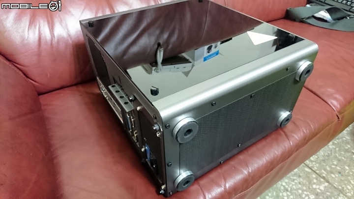 [開箱-機殼]喬思伯 RM3 玻璃 鈦灰色版....外加新Power事件
