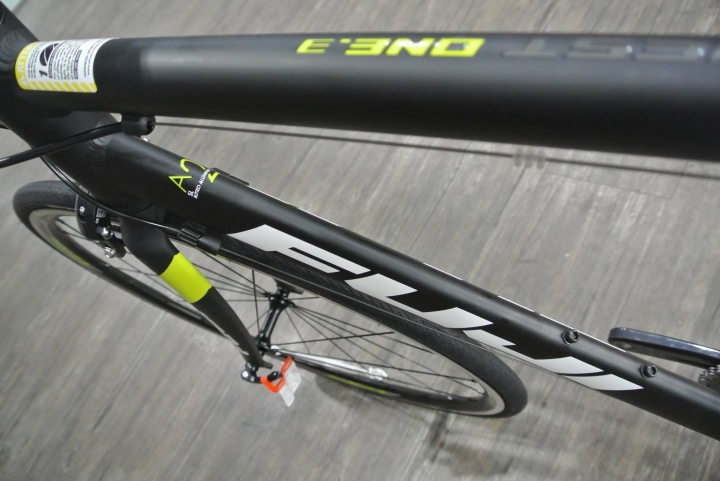 【開箱文】 完全新手入門 2017 FUJI Newest 1.3 消光黑 +人身部品清單