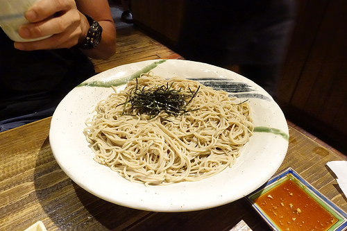 【食記】捷運中山站。二月半そば蕎麥麵