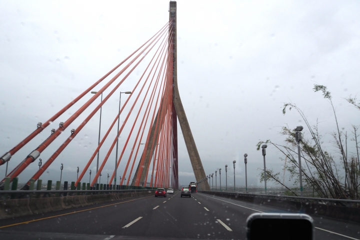 大雨也澆不熄我開SUBARU奔馳賽道的熱情！！
