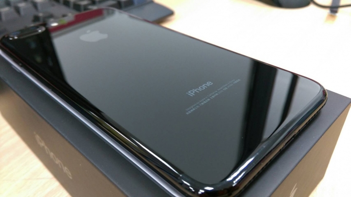 iphone7 plus 保護貼無法服貼