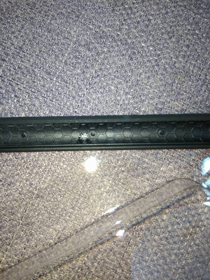 犀牛盾 邊框保護套 有購買的請進 商品詢問 附圖