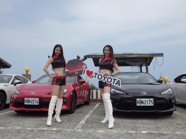 讓拓海也瘋狂~~"ALL NEW TOYOTA 86", 94狂~~