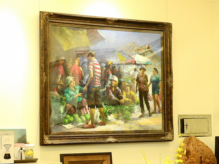 豐富的美術作品，庭園美，極佳的用餐環境：美濃煙樓坊美術館餐廳。