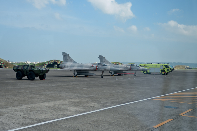 [亂拍照] 2016 國軍營區參訪 (新竹空軍基地+陸軍裝甲兵訓練指揮部)