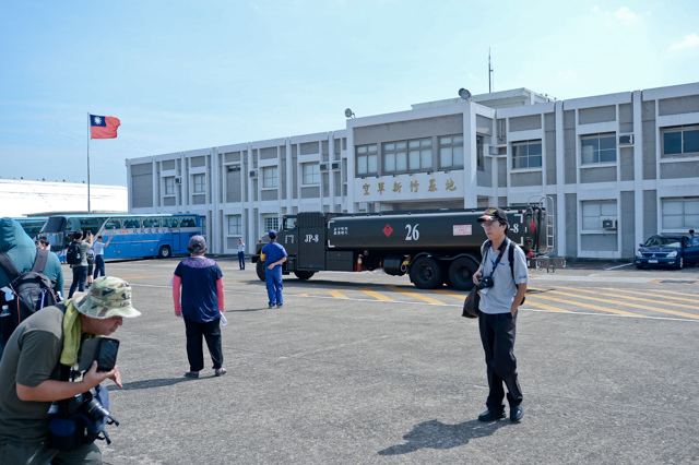 [亂拍照] 2016 國軍營區參訪 (新竹空軍基地+陸軍裝甲兵訓練指揮部)