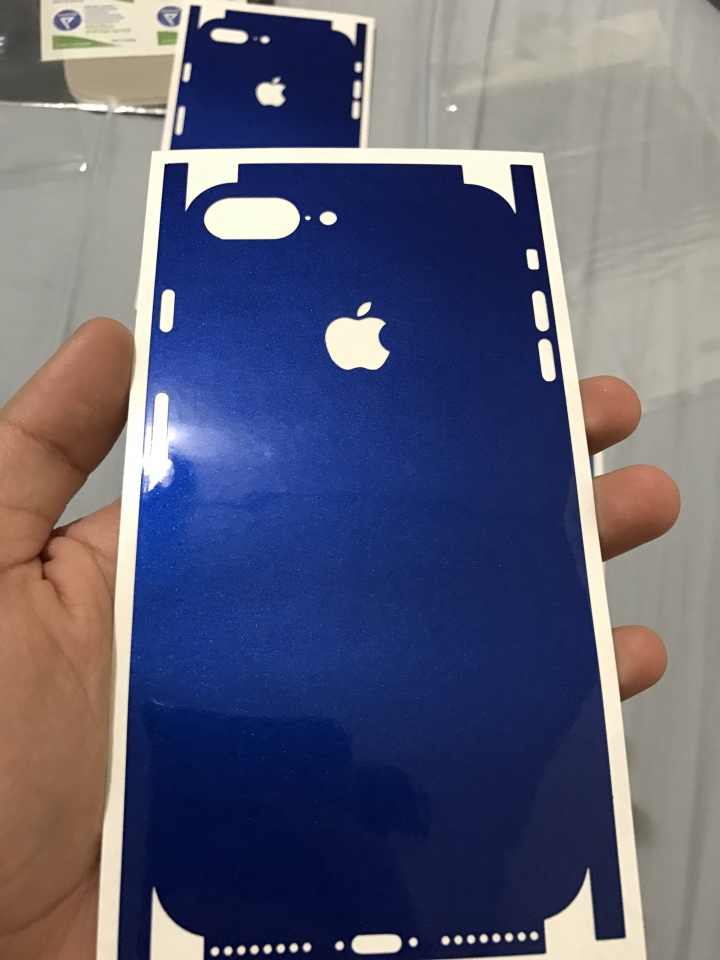 [分享]iPhone 7+ colorware背貼