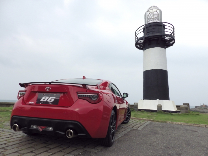 讓拓海也瘋狂~~"ALL NEW TOYOTA 86", 94狂~~
