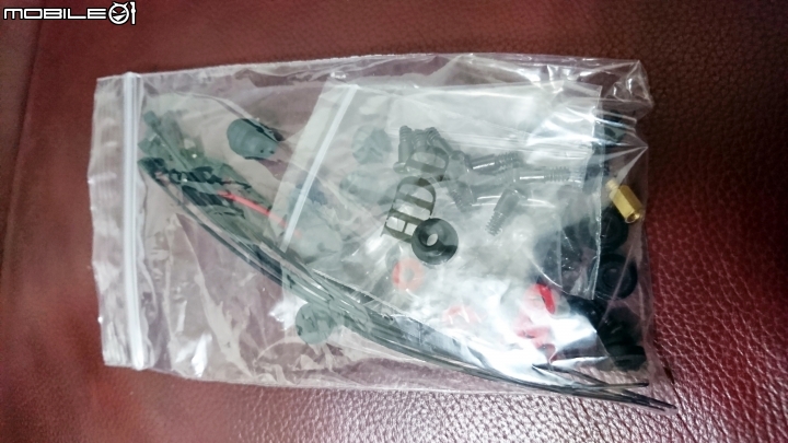 [開箱-機殼]喬思伯 RM3 玻璃 鈦灰色版....外加新Power事件
