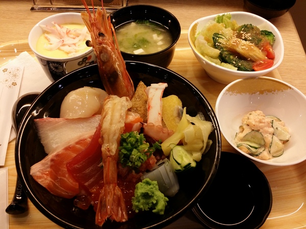 元丼日式丼飯 (廣三SOGO店) - 出自元手壽司品質掛保證的新鮮美味!