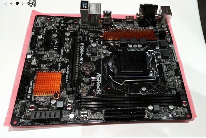 Fulid Motion 預備機 ASRock B150M-HDV 藍寶 RX460 組裝開箱