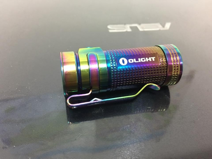 Olight smini  簡易開箱