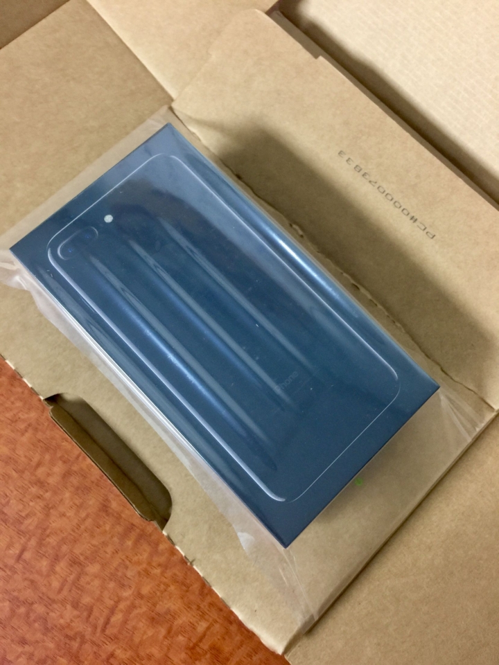 終於來到，曜石黑不專業開箱