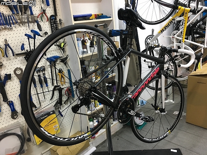 [深情的開箱]Cannondale 2017 CAAD12 WOMEN'S 105-女車(圖多慎入）