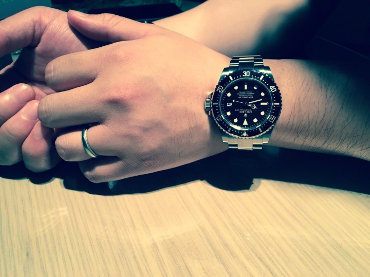 【開箱】週年慶預購Rolex Sea Dweller 4000搶先開箱