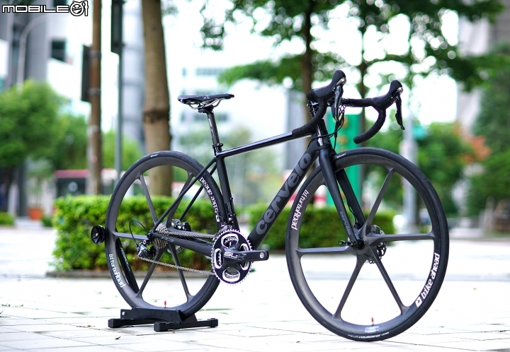 德國製BIKE AHEAD碳纖維碟煞刀輪！1,158g Tubeless / Clincher / open胎