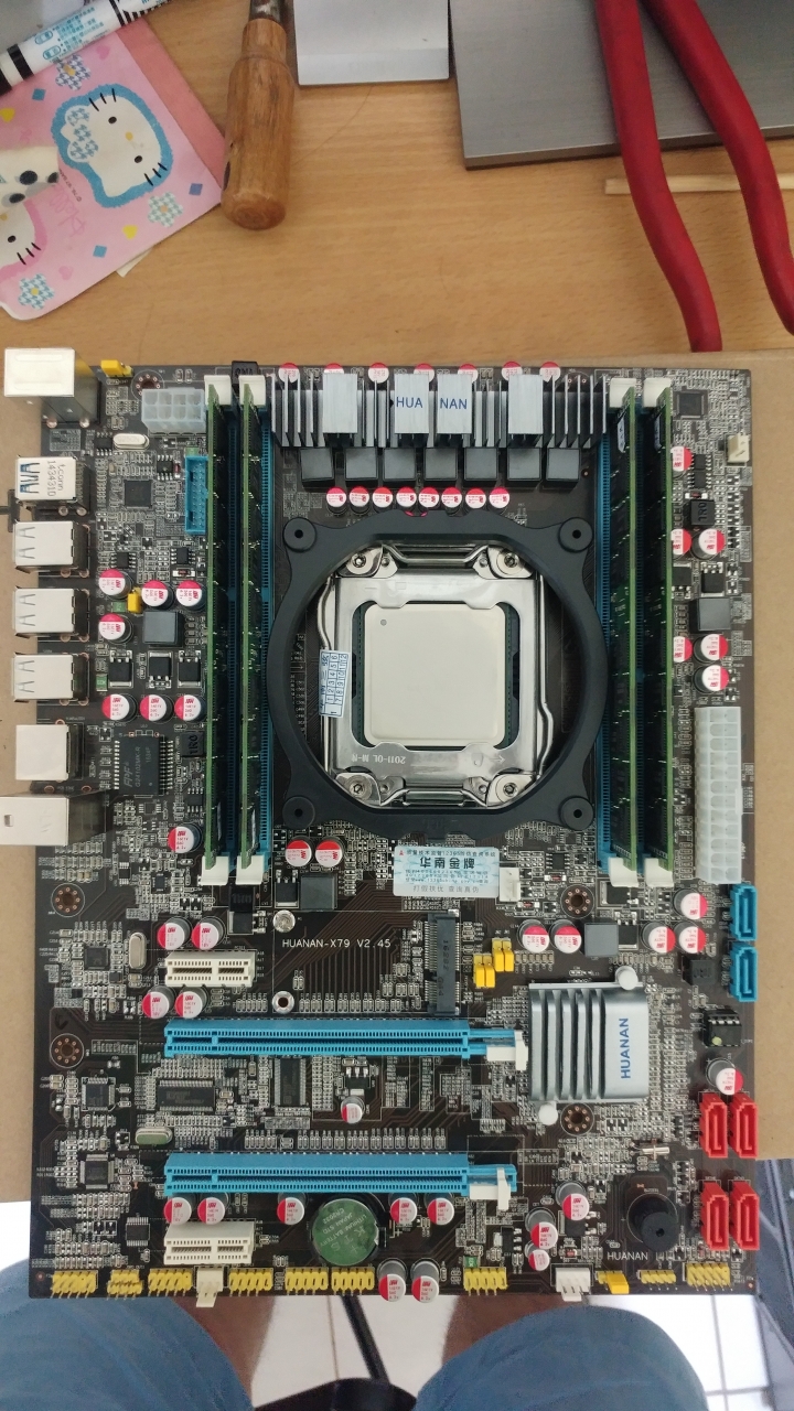 [開箱] 華南X79+E5 2670 C2 正式版+ECC DDR3 1333 4GB X4，篇詳細版~