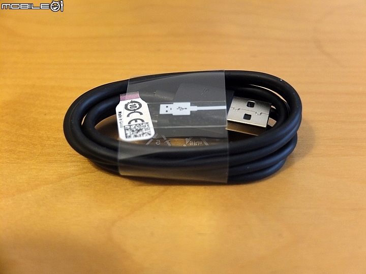 [極簡開箱] 我的第一支SONY智慧型手機 XPERIA XZ 澗水藍 (持續更新)