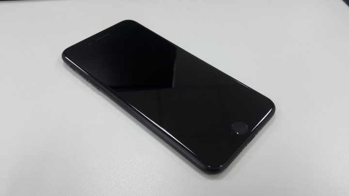 人生第一支iPhone！ " 7 Plus霧面黑 " 簡單開箱分享！！！