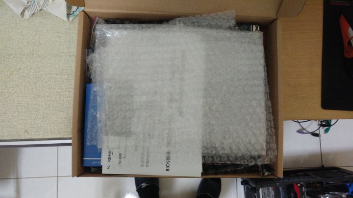 [開箱] 華南X79+E5 2670 C2 正式版+ECC DDR3 1333 4GB X4，篇詳細版~