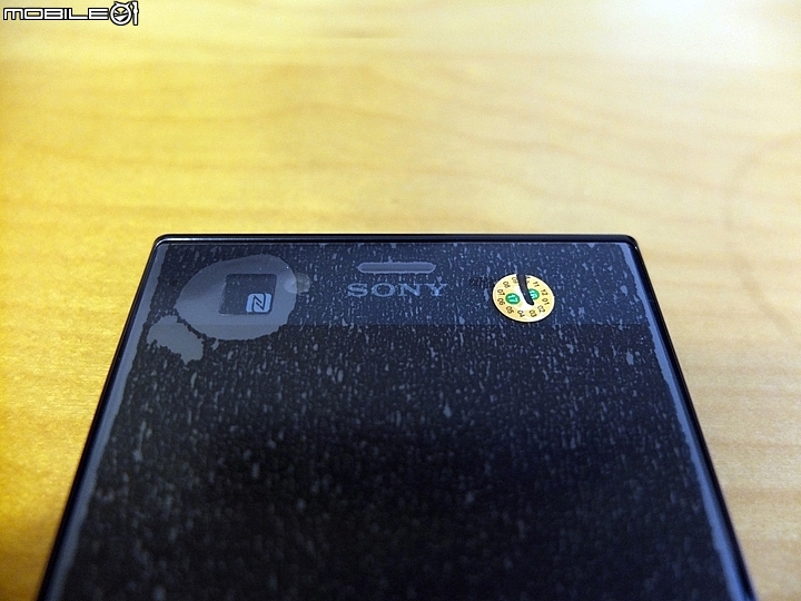 [極簡開箱] 我的第一支SONY智慧型手機 XPERIA XZ 澗水藍 (持續更新)