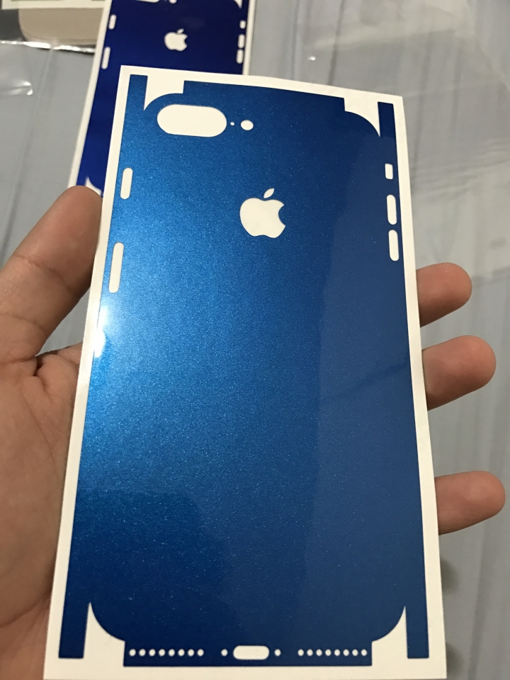 [分享]iPhone 7+ colorware背貼