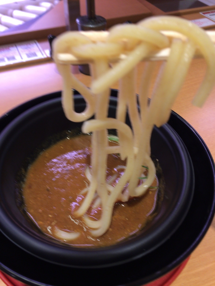 【美食。食記】東京 池袋 拜託！可以不要這麼狂嗎？ 回し寿司 スシロー SUSHIRO 南池袋
