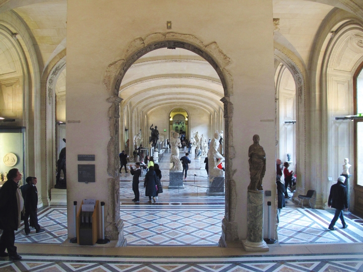 【Paris．走跳】跪著也要逛完的巴黎羅浮宮Musée du Louvre