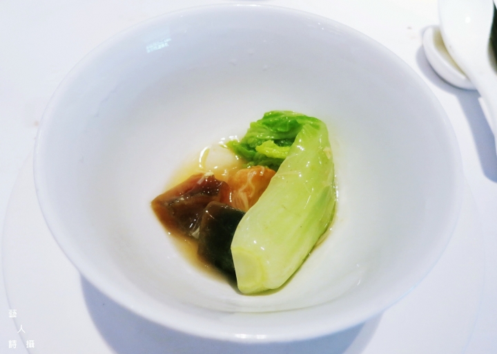 彷彿置身於美術館用餐.台北國賓大飯店粵菜廳松露龍蝦套餐