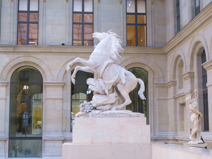 【Paris．走跳】跪著也要逛完的巴黎羅浮宮Musée du Louvre