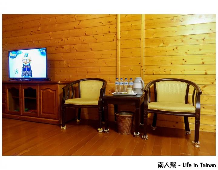 【南投清境-住宿】近清境景點│附設景觀陽台│附早餐│清境木屋住宿~~比佛利山莊
