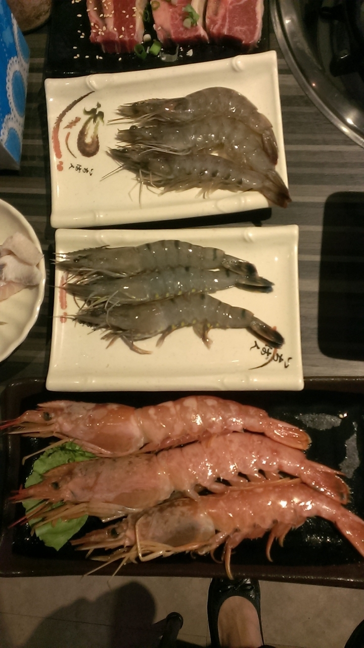 [烤肉/燒肉/火鍋/火烤兩吃]苗栗頭份尚順附近一喜燒肉~天使紅蝦超大隻~霜降牛~好好吃~