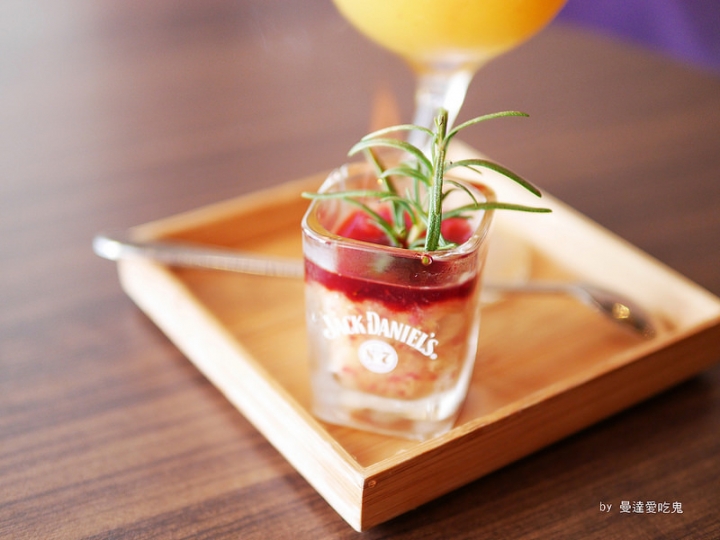 【台南美食】中西區 Brick 磚塊 Bar&Brunch ● 風格老屋內的迷人早午餐約會 ● 愛上墨西哥辣肉醬蛋捲！❤❤
