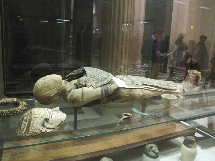 【Paris．走跳】跪著也要逛完的巴黎羅浮宮Musée du Louvre