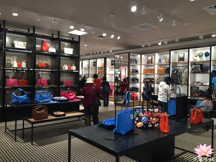 【美國・Woodburn・2016】Woodburn Premium Outlets- 免稅血拼名牌暢貨中心