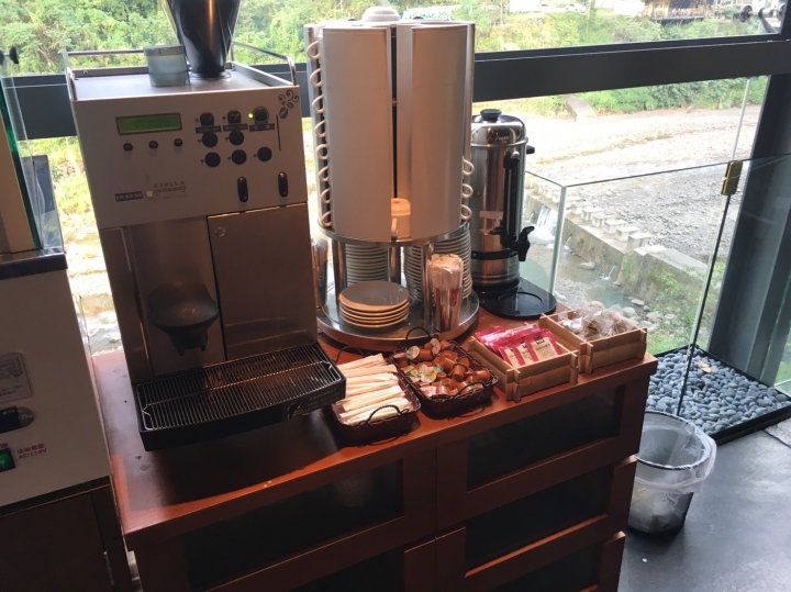 [露天風呂下午茶]苗栗泰安觀止行水餐廳露天風呂下午茶~泡湯的悠閒下午茶~ 好山好水好舒服~