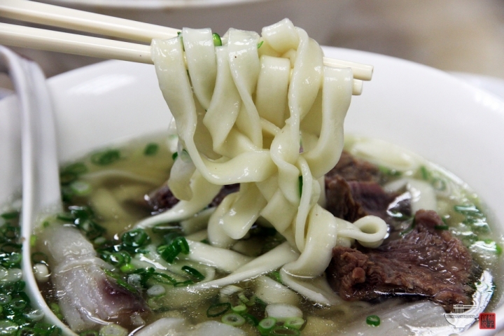 [台北美食]吳興街 穆記牛肉麵-曾經榨乾我兩日飯錢的牛肉麵店