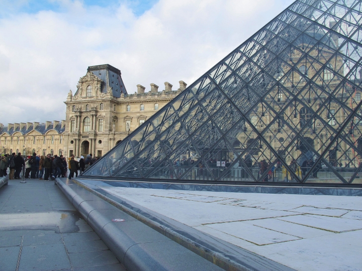 【Paris．走跳】跪著也要逛完的巴黎羅浮宮Musée du Louvre