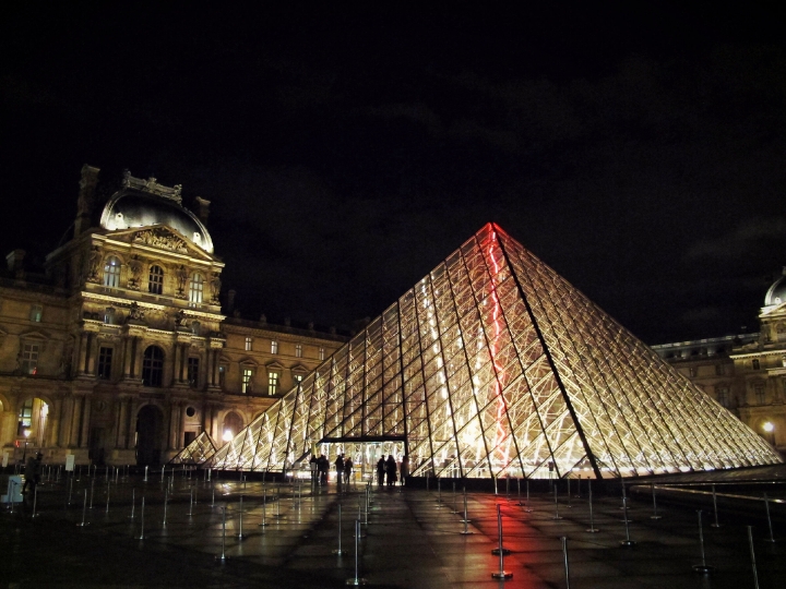 【Paris．走跳】跪著也要逛完的巴黎羅浮宮Musée du Louvre