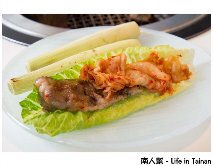 【台南市東區-吃到飽】調酒.氣泡水飲料暢飲│烤螃蟹.牡蠣.鳳螺│首創迴轉燒物吃到飽~~排隊燒物