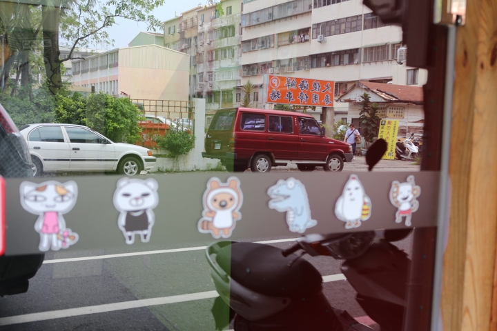 (台南東區)狸小路手作烘焙 可愛公仔與吸睛千層派、蛋糕