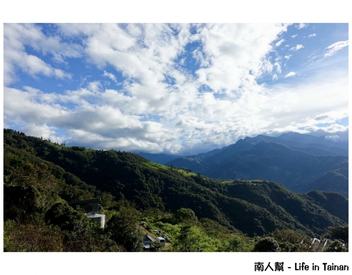 【南投清境-住宿】近清境景點│附設景觀陽台│附早餐│清境木屋住宿~~比佛利山莊