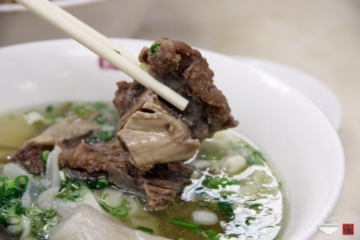 [台北美食]吳興街 穆記牛肉麵-曾經榨乾我兩日飯錢的牛肉麵店