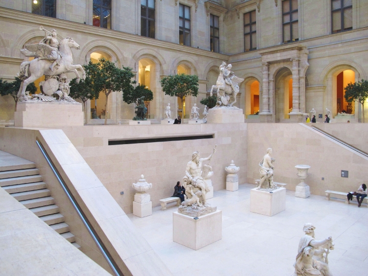 【Paris．走跳】跪著也要逛完的巴黎羅浮宮Musée du Louvre