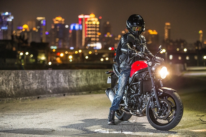 擁抱V2引擎的樂趣-SUZUKI SV650